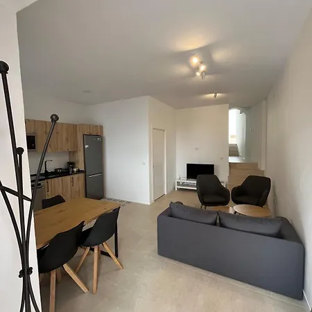 Apartment Aftasi ,excelente Ubicacion Con Parking A 20 M *