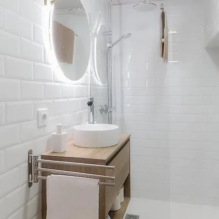 Aftasi ,excelente Ubicacion Con Parking Publico A 20 M